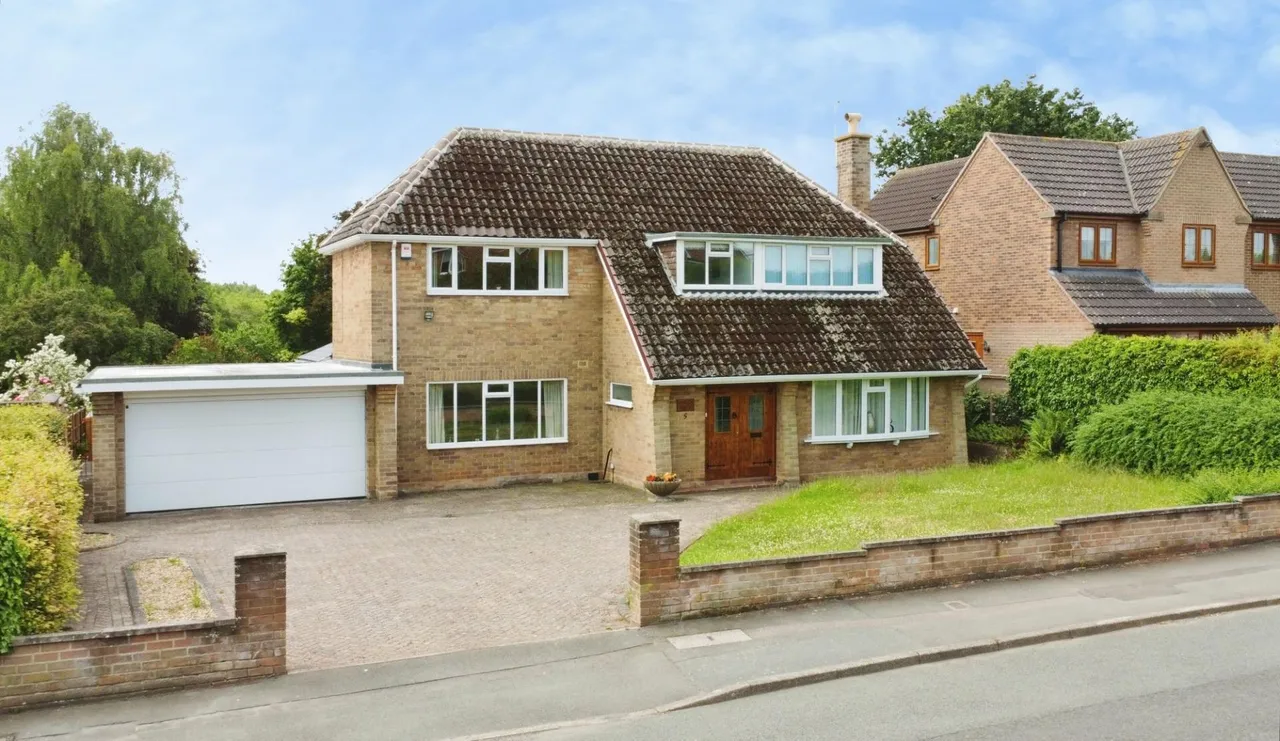 4 bed house for sale, Heather Lane, Packington, LE65
