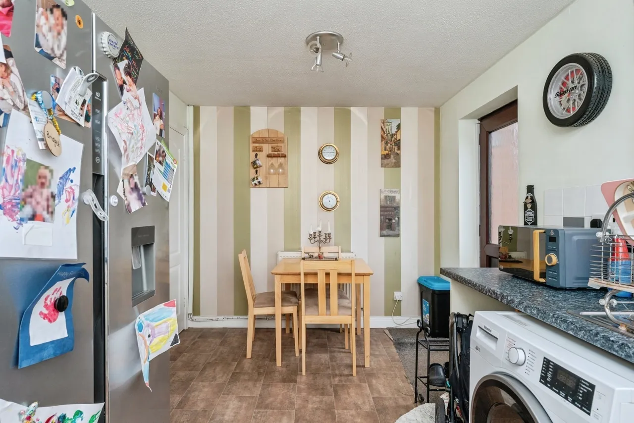 Uwch Y Mor, Pentre Halkyn, CH8, photo 5
