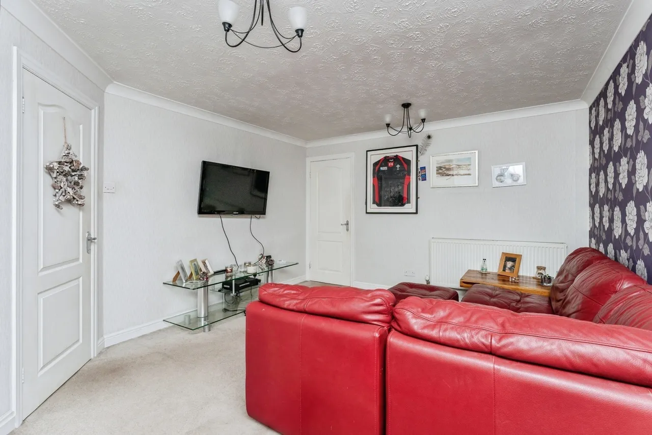 Uwch Y Mor, Pentre Halkyn, CH8, photo 13