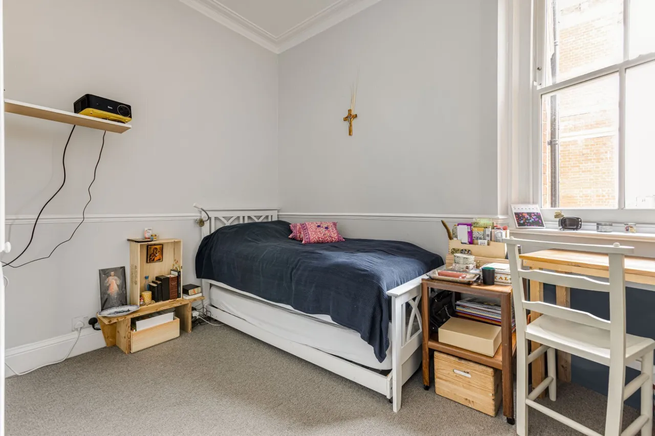 Prince Of Wales Drive, London, SW11, photo 13