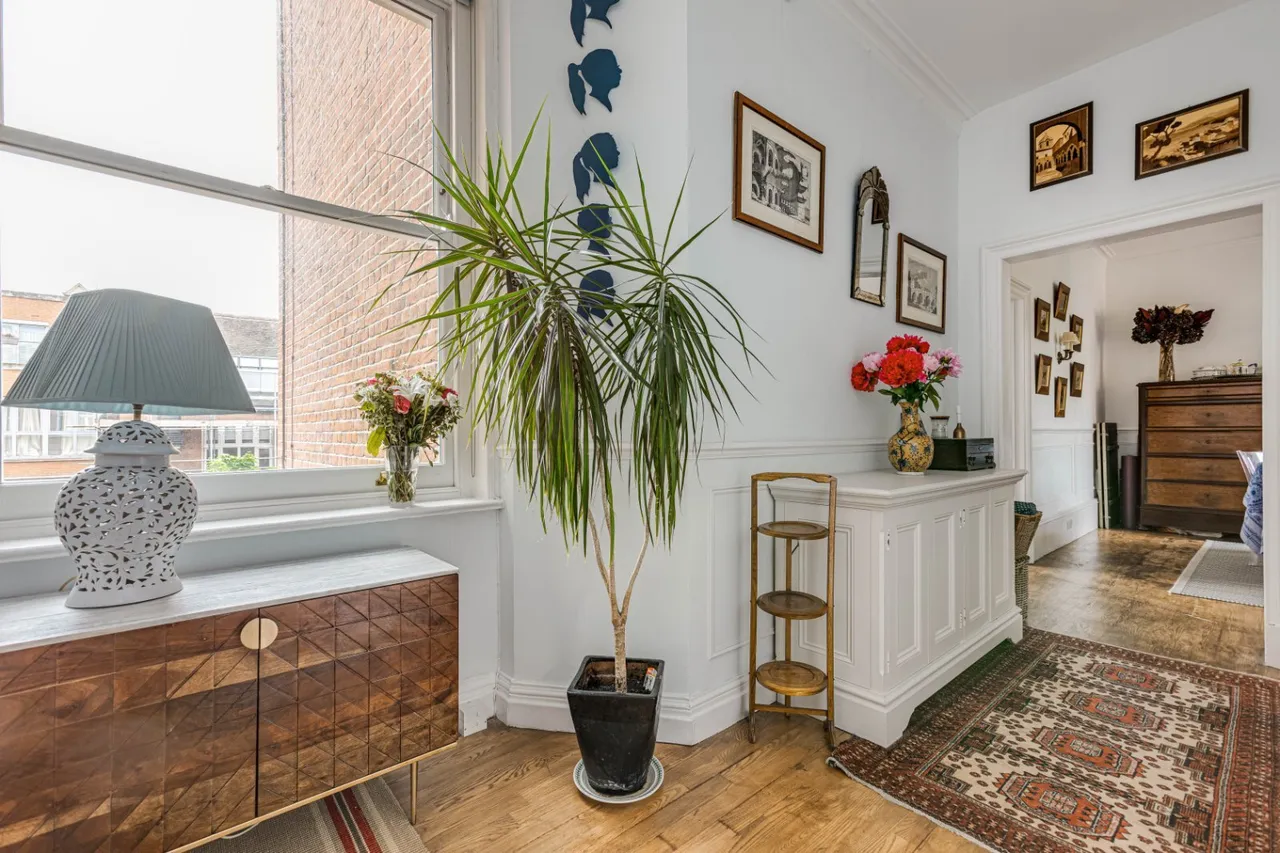 Prince Of Wales Drive, London, SW11, photo 7