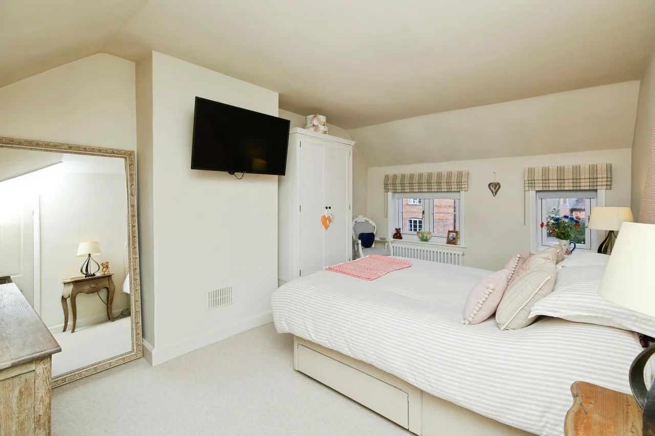 Manor Road, Kings Bromley, DE13, photo 13