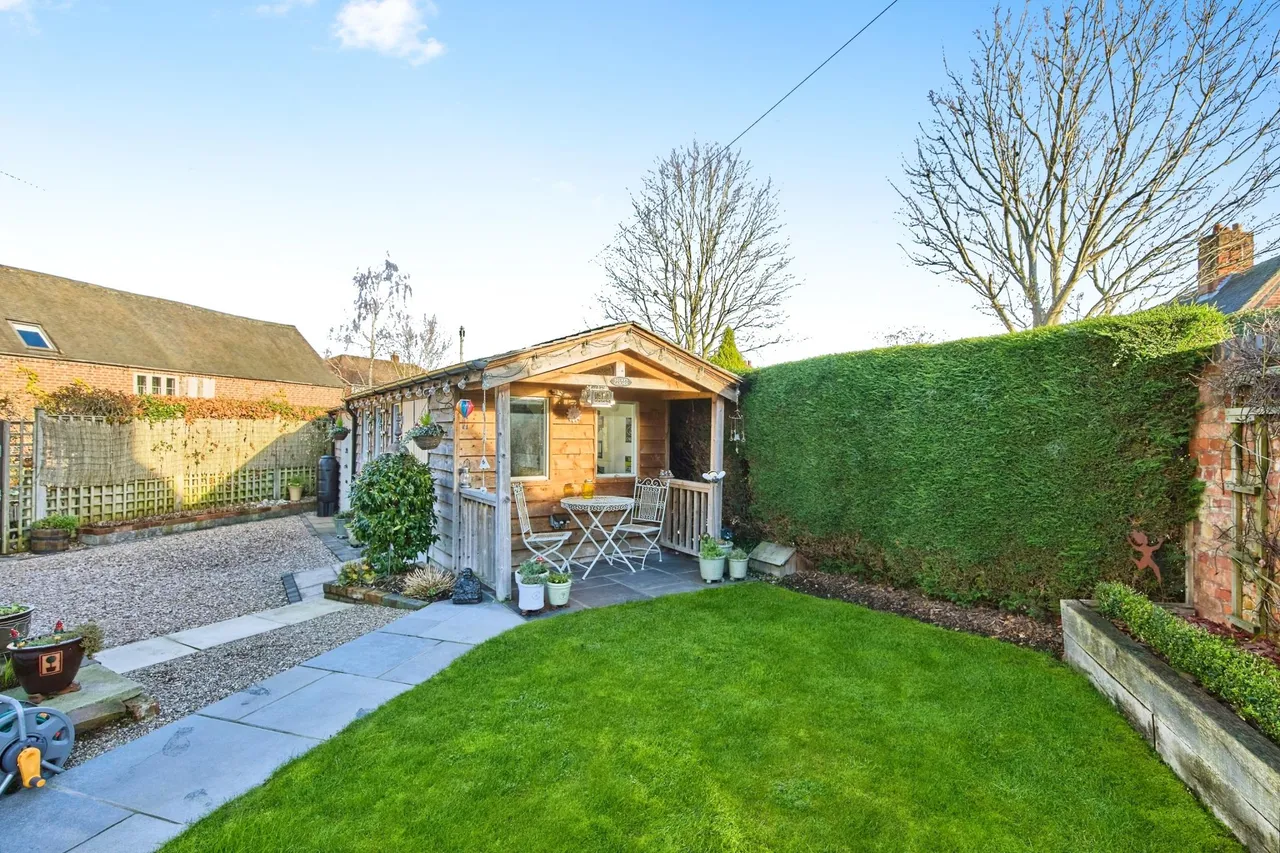 Manor Road, Kings Bromley, DE13, photo 22