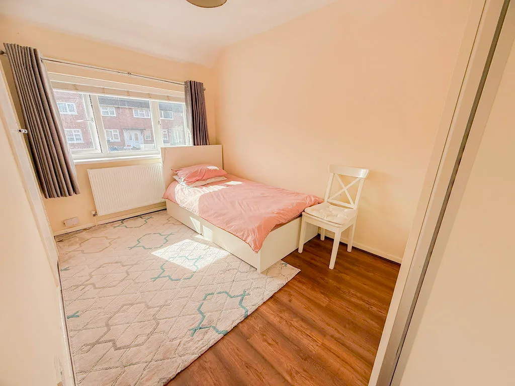 Yenton Grove, Erdington, B24, photo 9