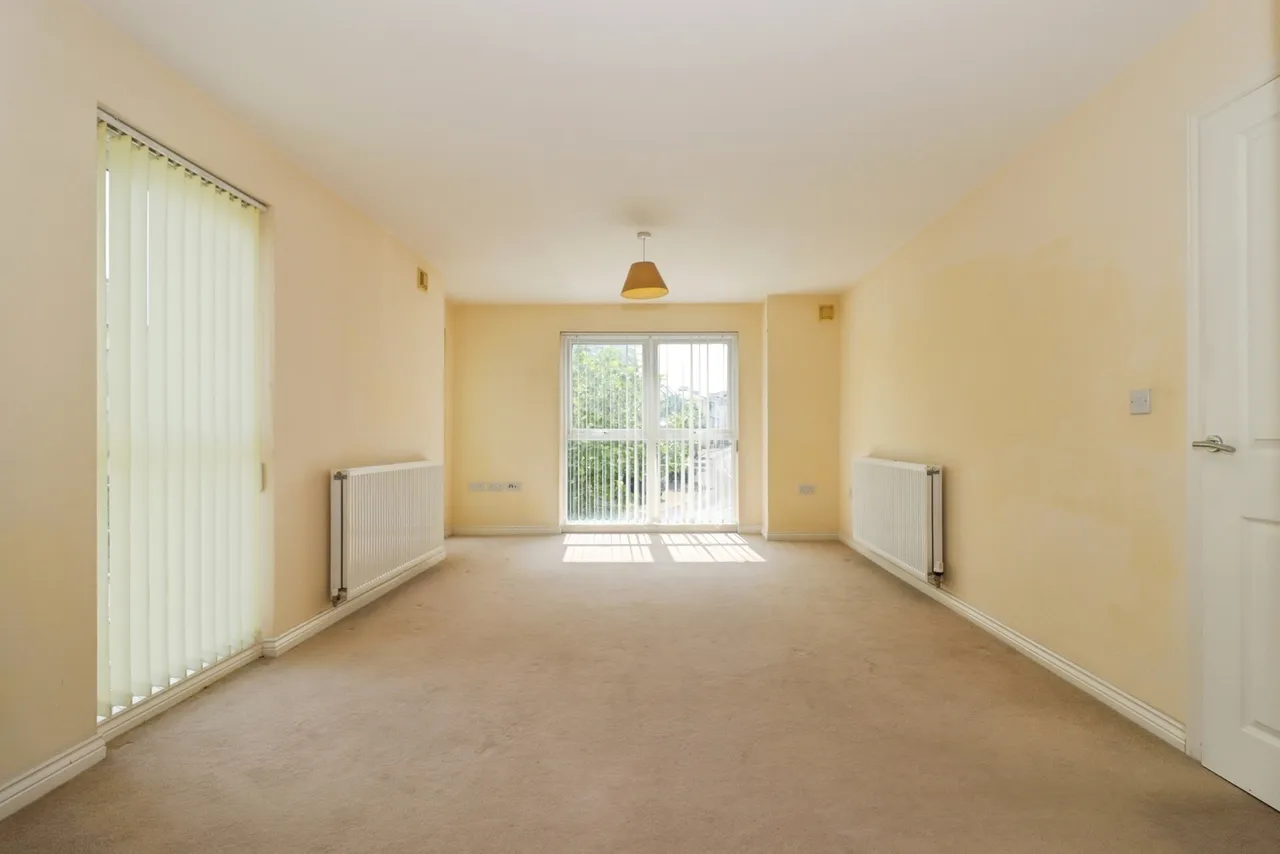 Long Down Avenue, Cheswick Village, Bristol, photo 2