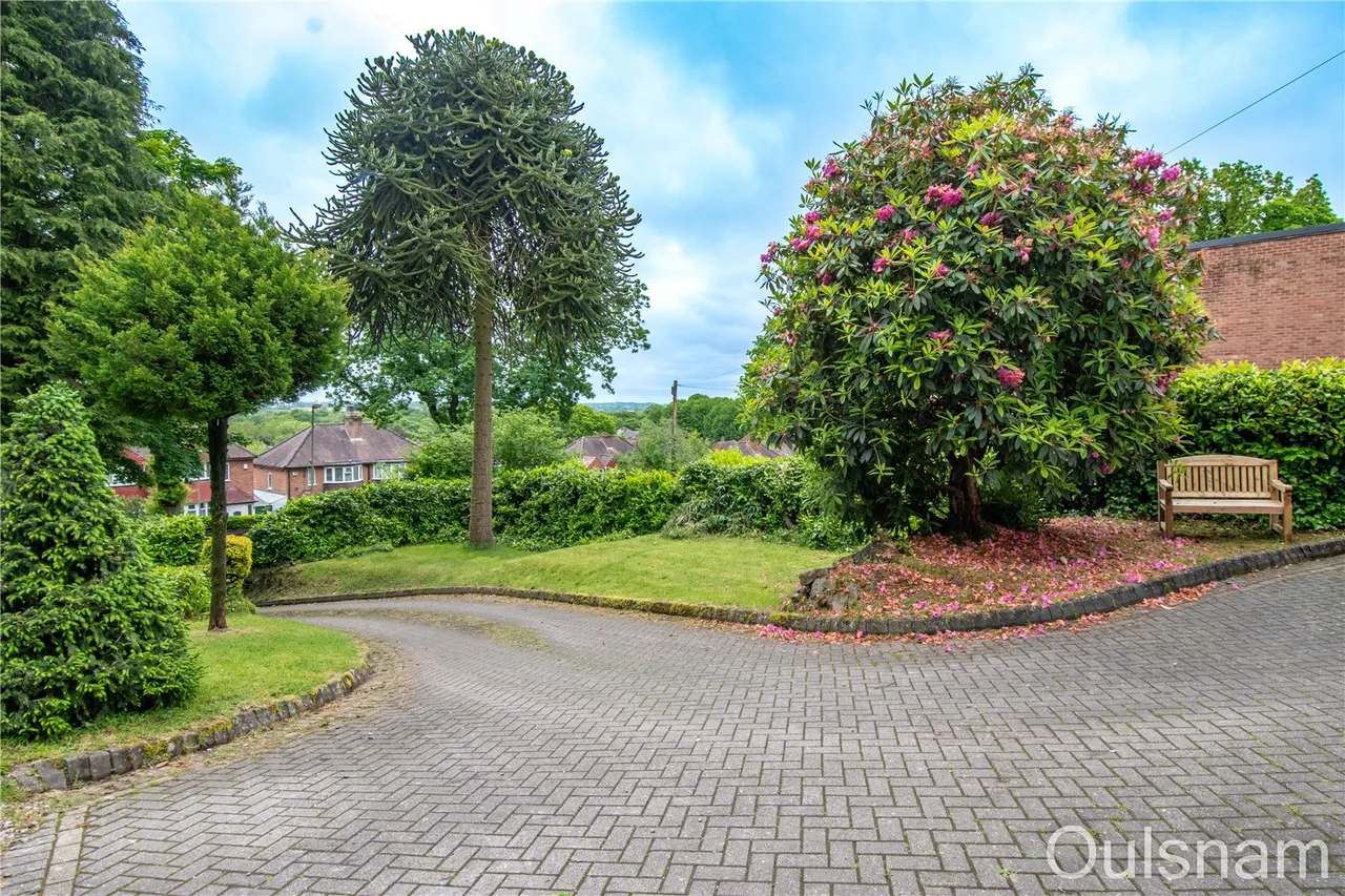 Leach Green Lane, Rednal, Birmingham, West Midlands, B45 8DX, photo 24