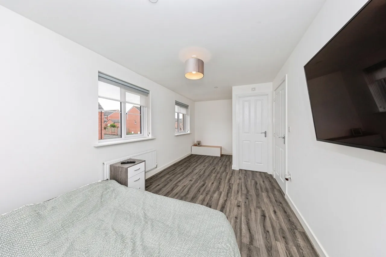 Heol Y Plas, Carway, SA17, photo 13