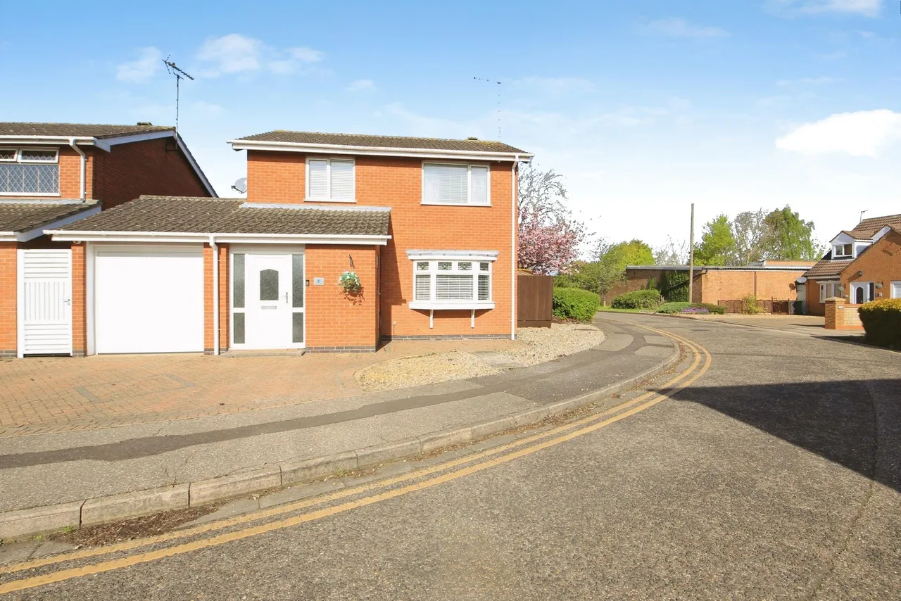 Ascot Drive, Peterborough, PE1, photo 25