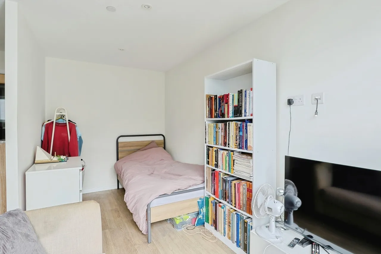 Wimborne Road, Poole, BH15, photo 3