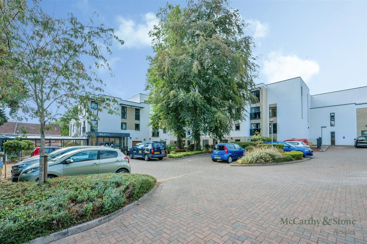 2 bed flat for sale, Southbank Road, Kenilworth, CV8