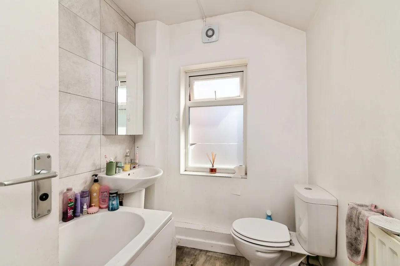 Forest Grove, Nottingham, Nottinghamshire, NG1, photo 3