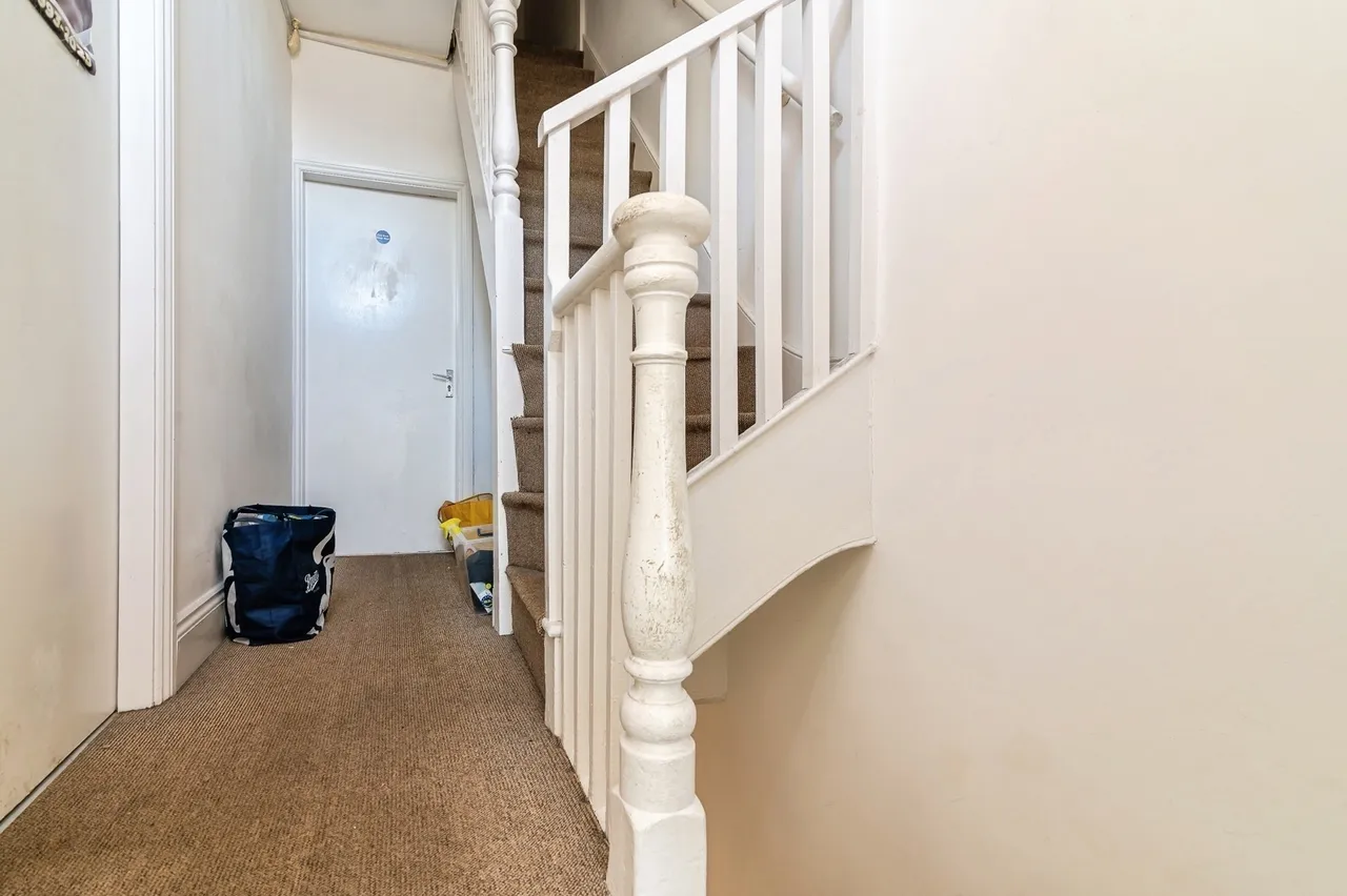 Forest Grove, Nottingham, Nottinghamshire, NG1, photo 2