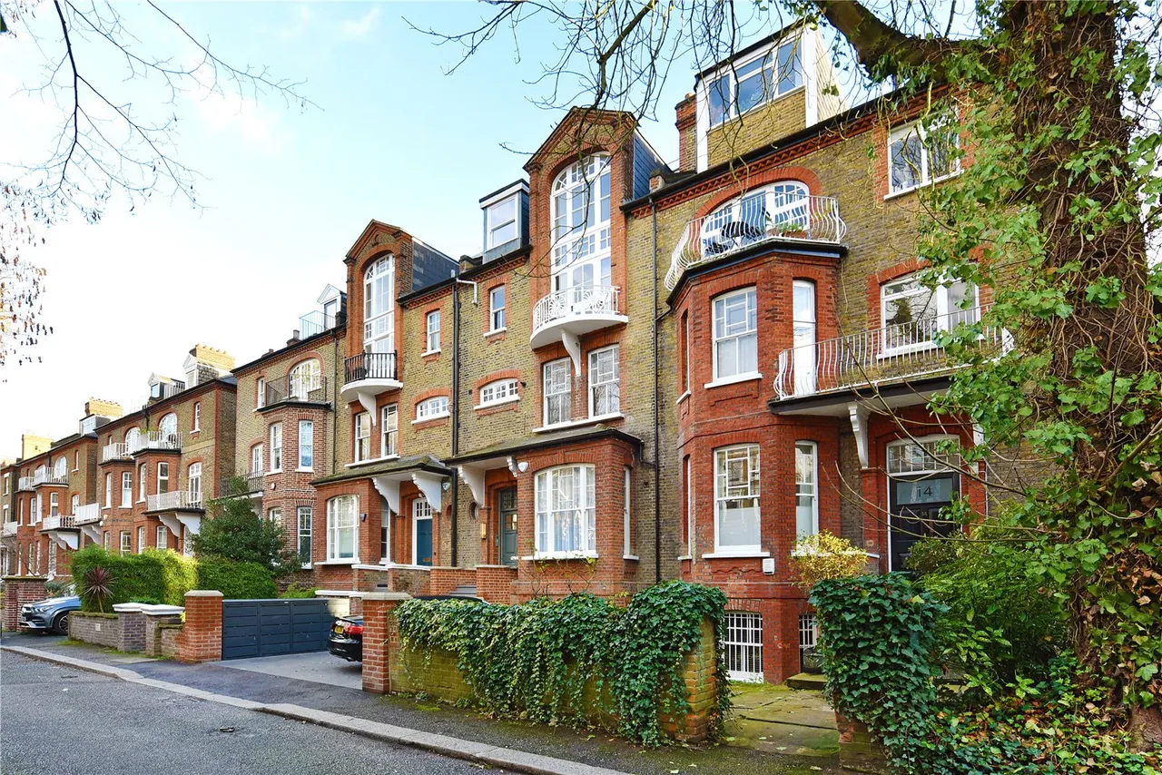 Chalcot Gardens, Belsize Park, NW3, photo 20