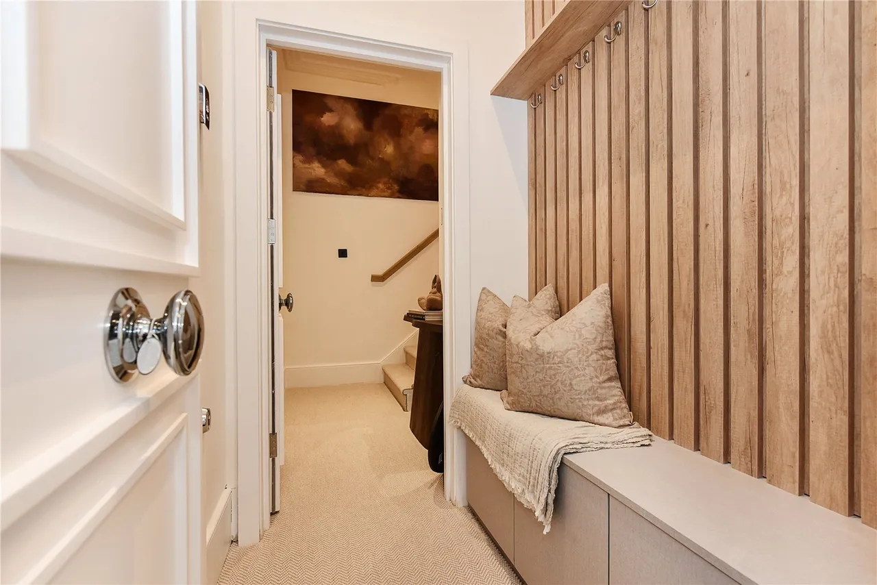 Chalcot Gardens, Belsize Park, NW3, photo 15
