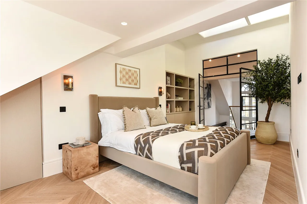 Chalcot Gardens, Belsize Park, NW3, photo 10