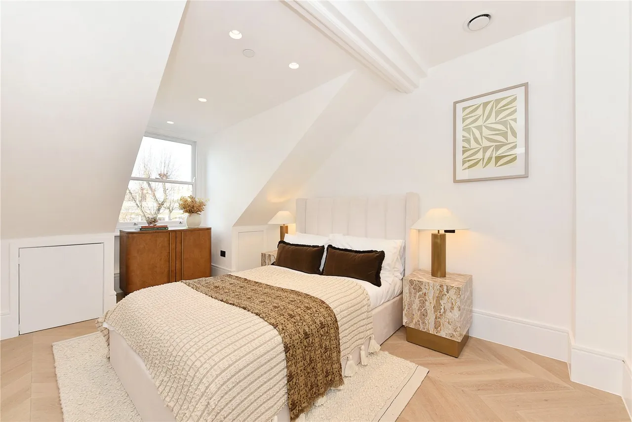 Chalcot Gardens, Belsize Park, NW3, photo 12