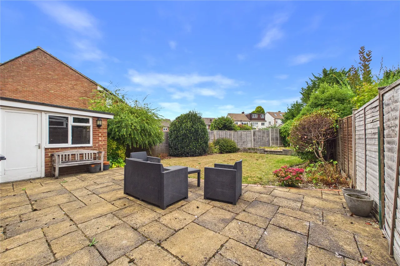 Loggon Road, Basingstoke, RG21, photo 2