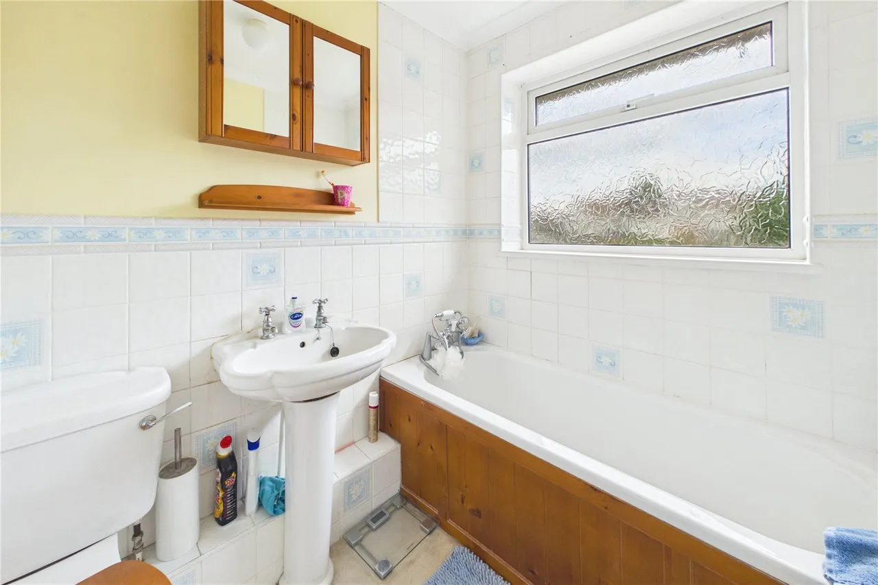 Loggon Road, Basingstoke, RG21, photo 10