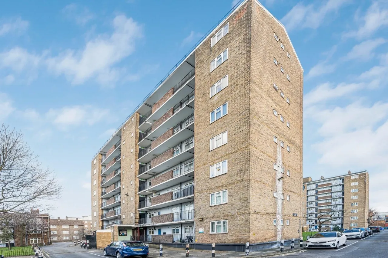 1 bed flat for sale — Lowth Road, London, SE5