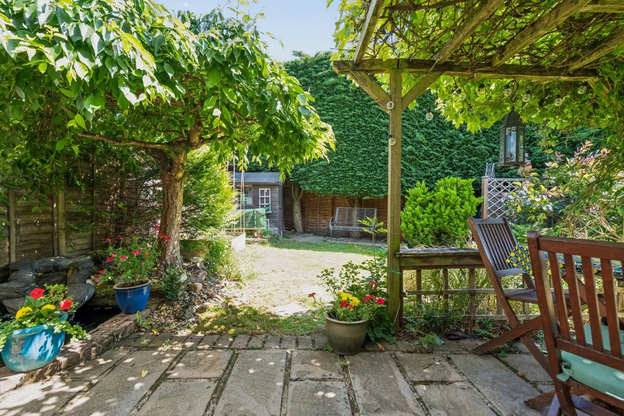 Drovers Way, Seer Green, HP9, photo 9