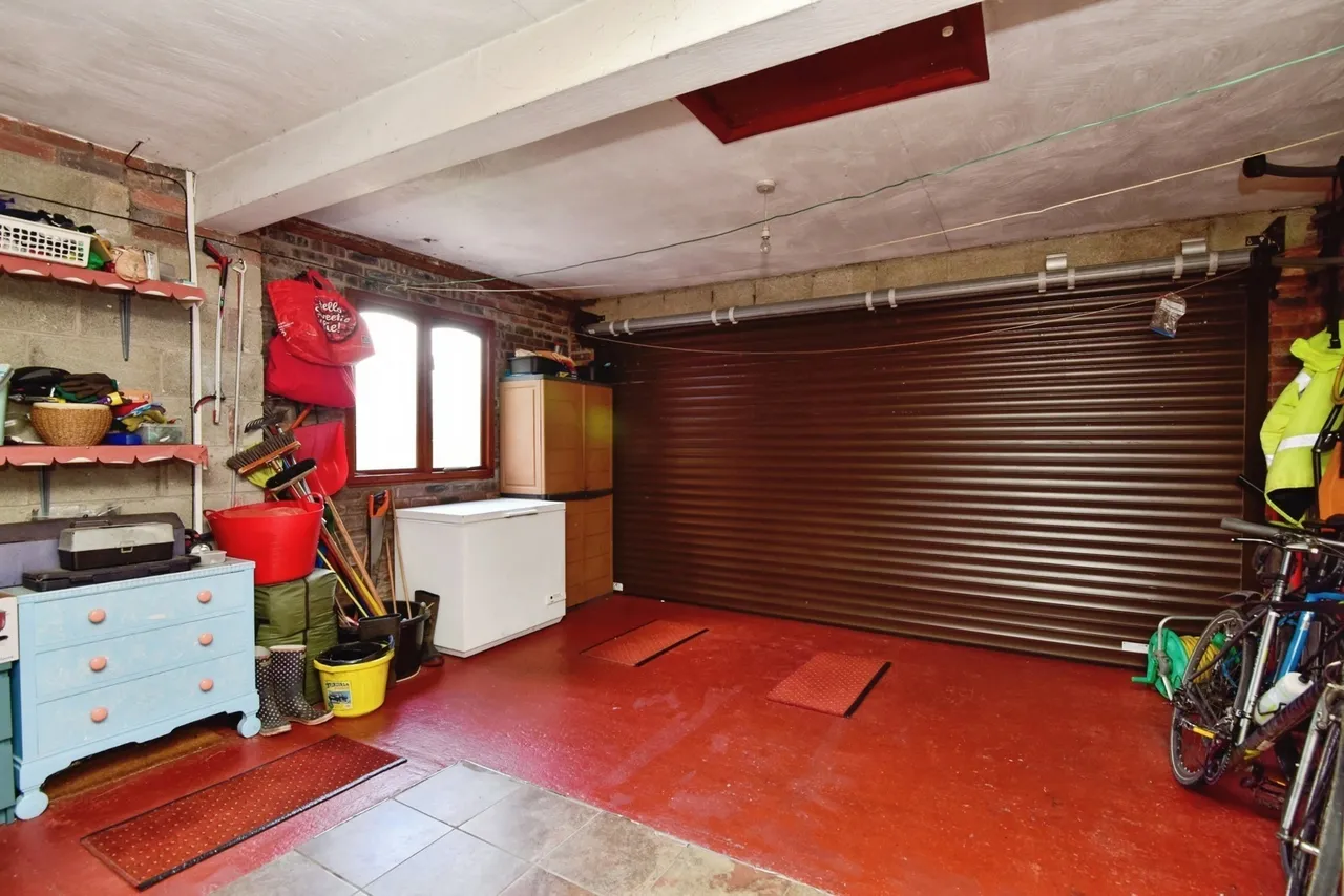 Woodside Drive, SANDBACH, Cheshire, CW11, photo 28