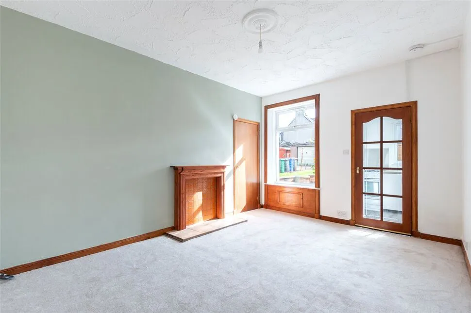 Gladstone Street, Leven, KY8, photo 2
