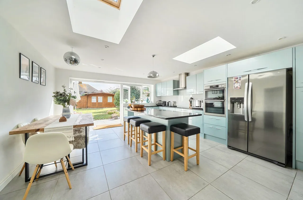 3 bed property for sale, Park Road, Emsworth, PO10