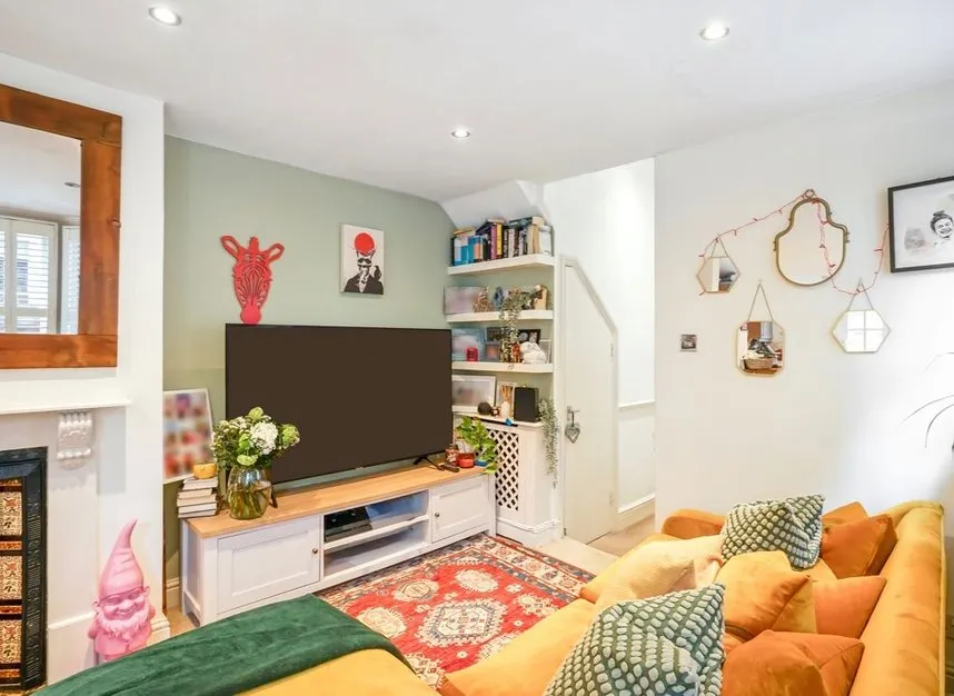 Garfield Road, Clapham Common North Side, SW11, photo 3