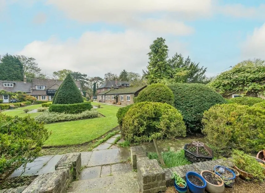 Castle Way, Hanworth Park, TW13, photo 4