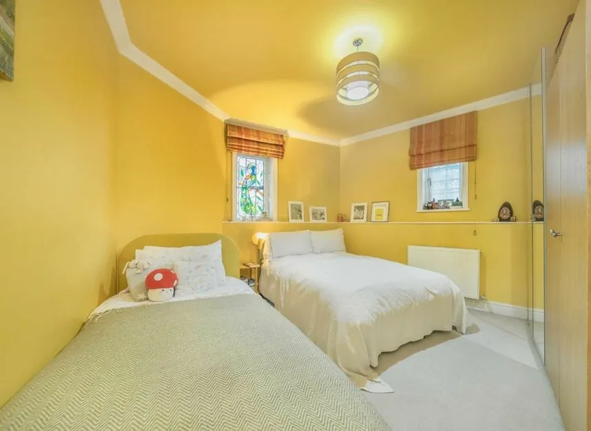 Castle Way, Hanworth Park, TW13, photo 6
