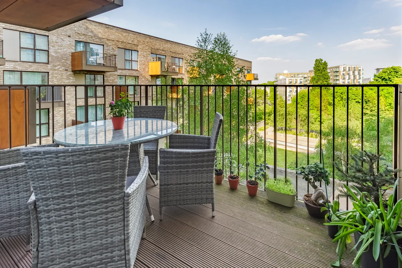 Lakeside Drive, Park Royal, NW10, photo 13