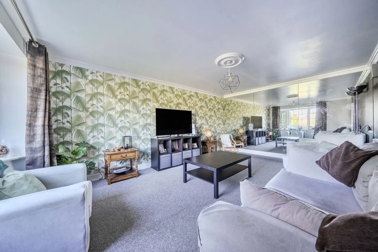 Green Close, Hawkinge, CT18, photo 10