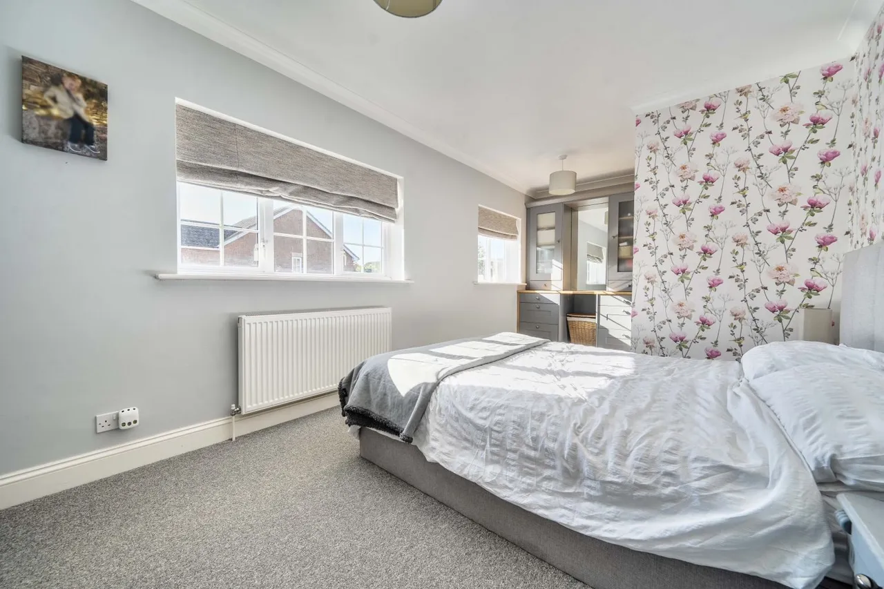 Green Close, Hawkinge, CT18, photo 12
