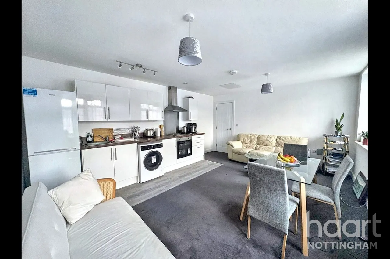 1 bed flat for sale, Holland Street, Nottingham, NG7