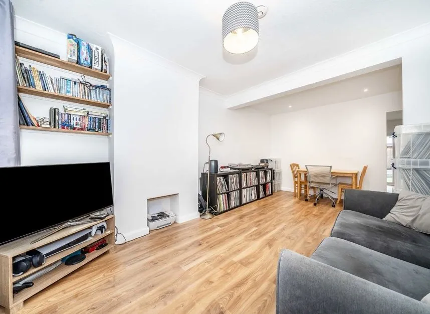 First Avenue, West Molesey, KT8, photo 4