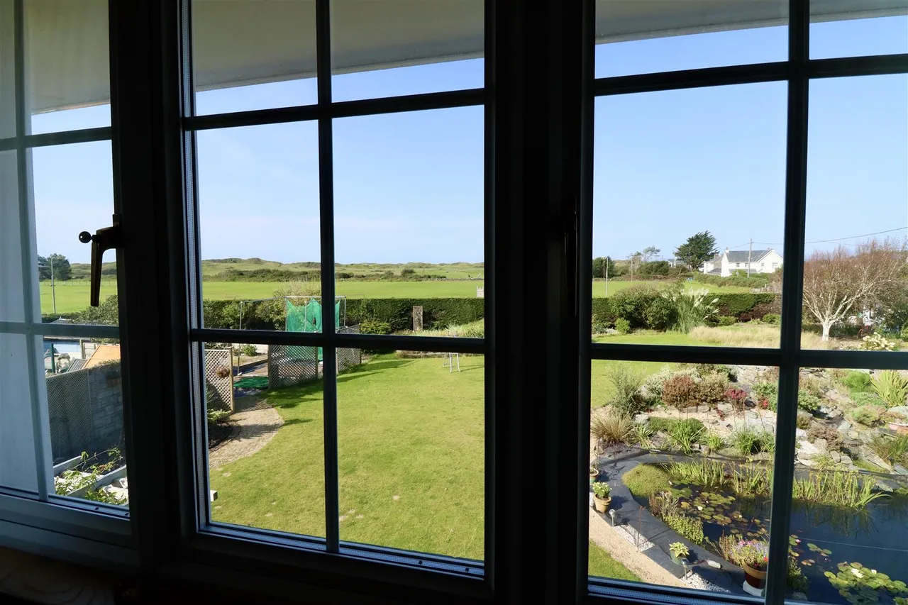 Isgaer Beach Road, Harlech, LL46, photo 14