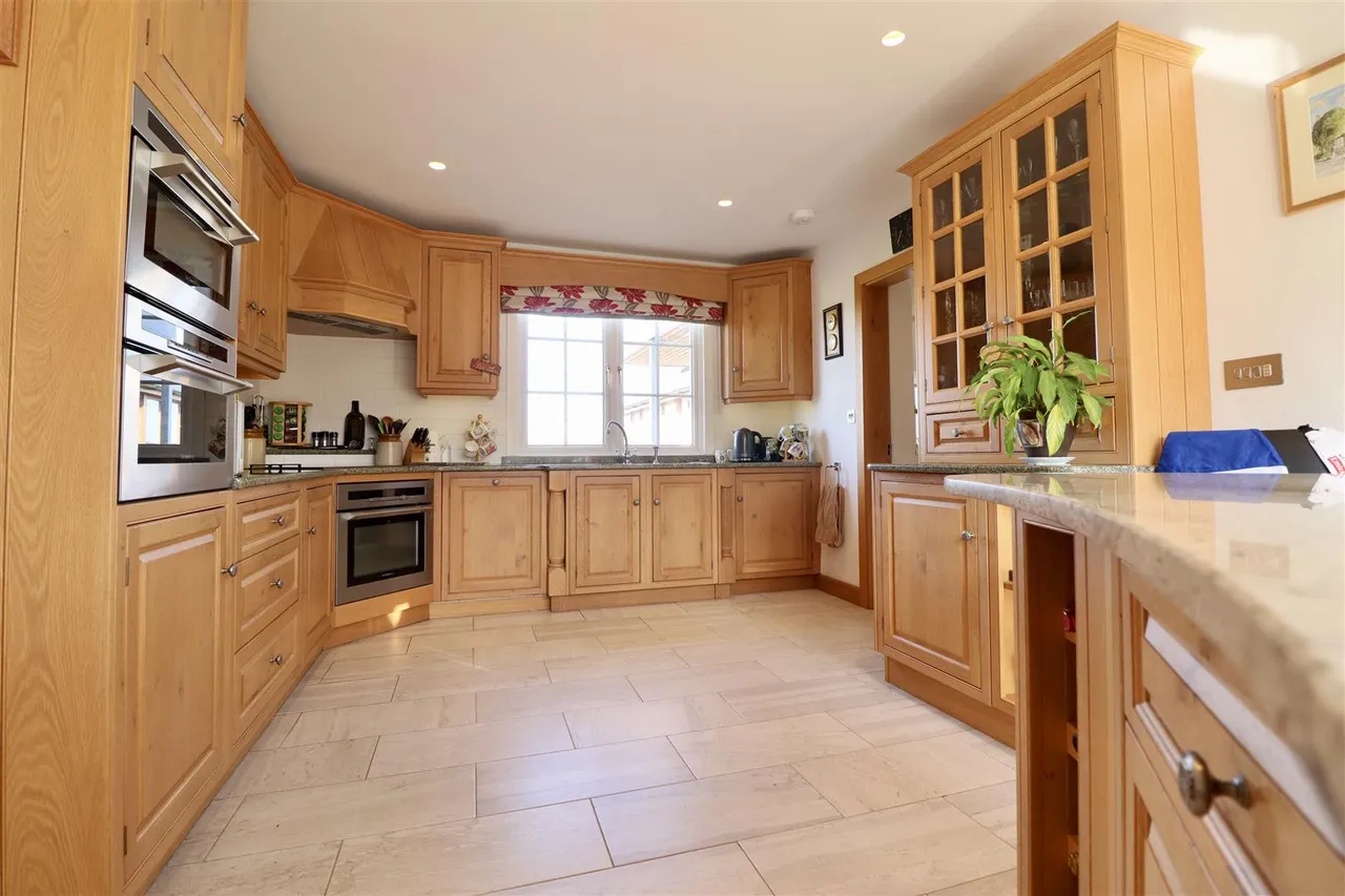 Isgaer Beach Road, Harlech, LL46, photo 9