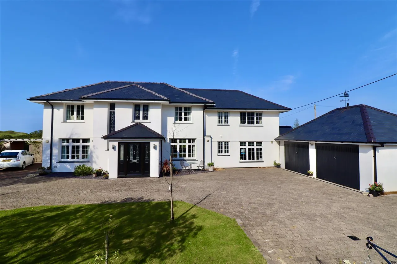 Isgaer Beach Road, Harlech, LL46, photo 27
