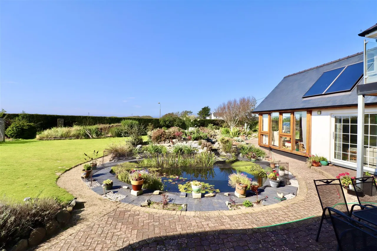 Isgaer Beach Road, Harlech, LL46, photo 22