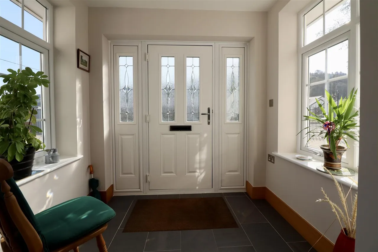 Isgaer Beach Road, Harlech, LL46, photo 4