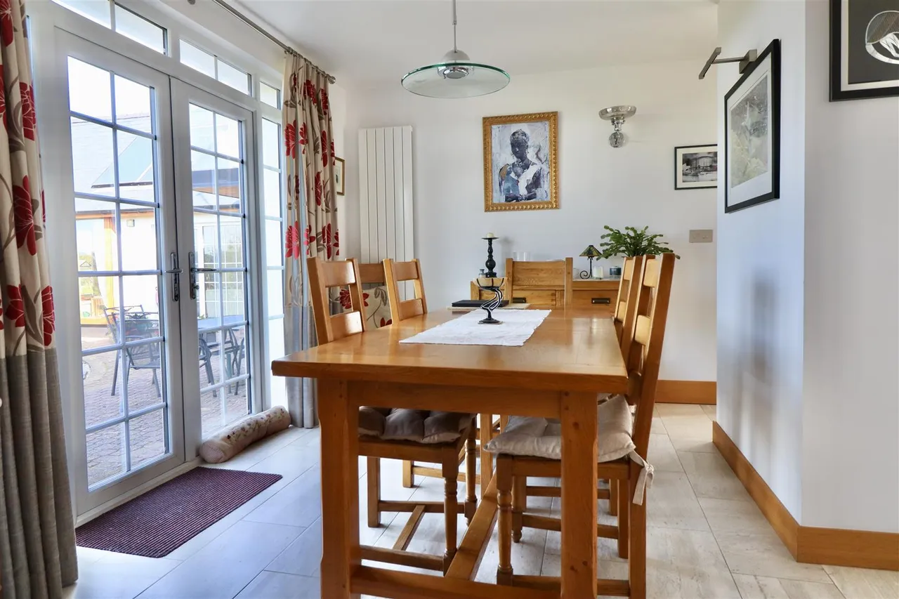 Isgaer Beach Road, Harlech, LL46, photo 5