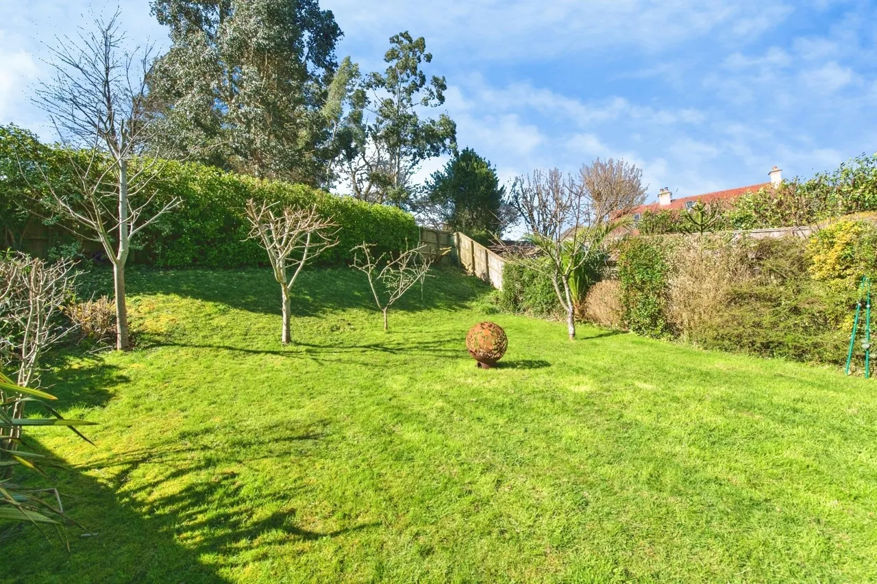 Thornton Pearn Rise, Lyme Regis, DT7, photo 22