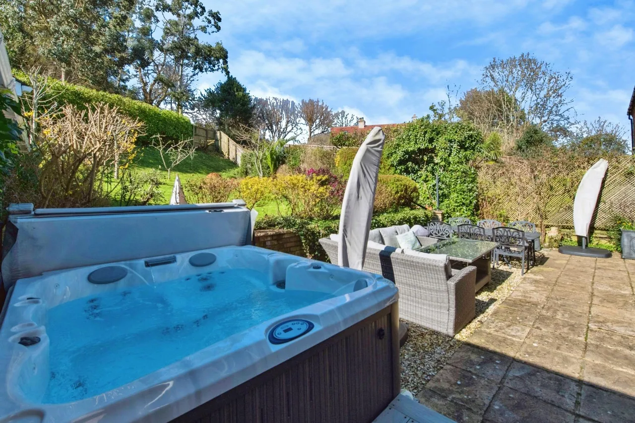 Thornton Pearn Rise, Lyme Regis, DT7, photo 19