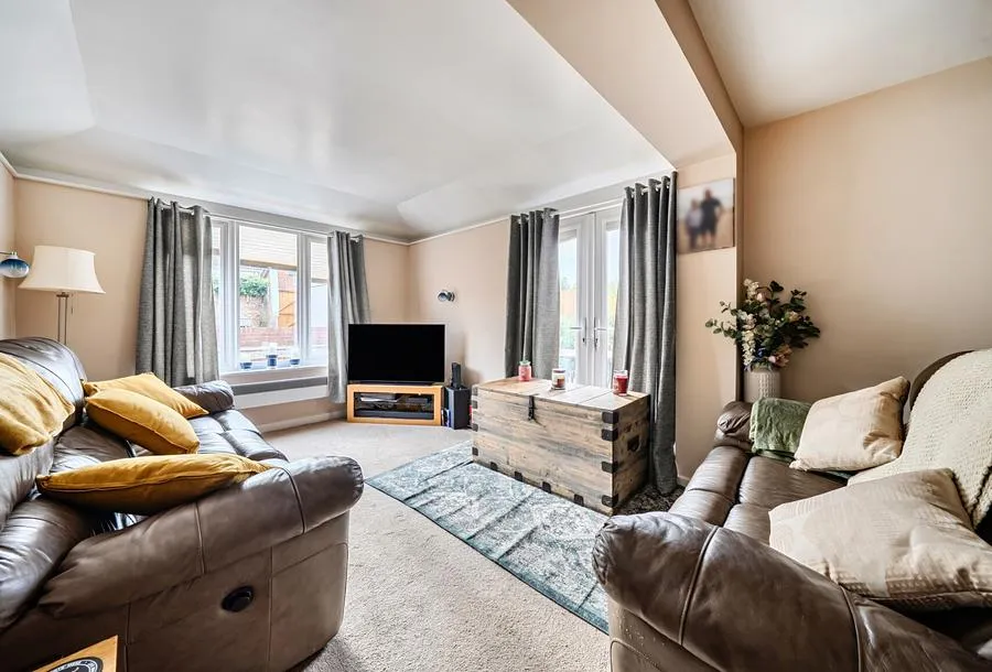 Swift Road, Abbeydale, GL4, photo 3