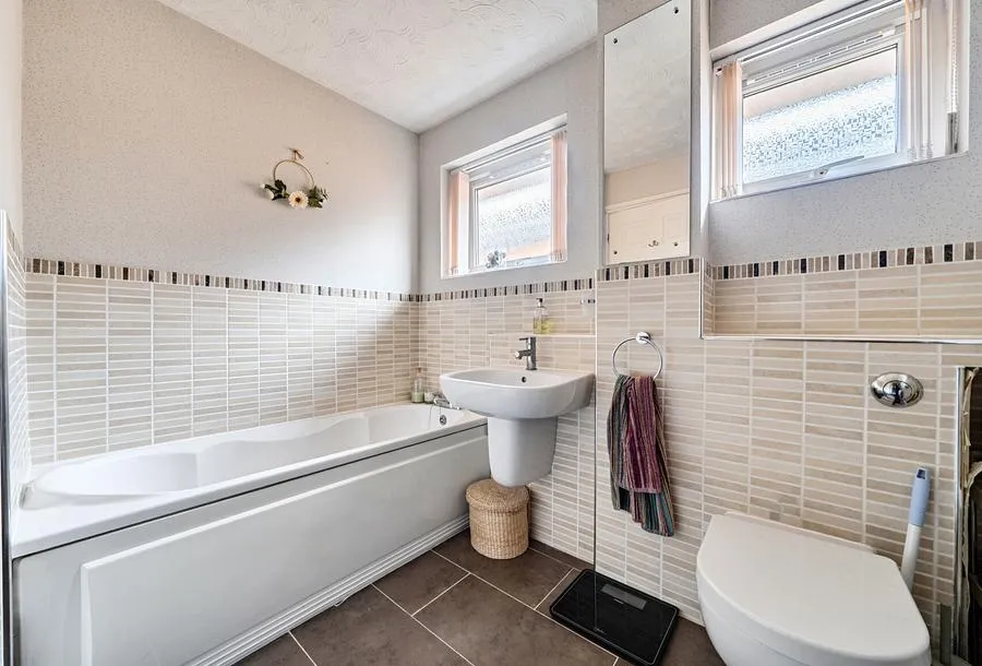 Swift Road, Abbeydale, GL4, photo 15
