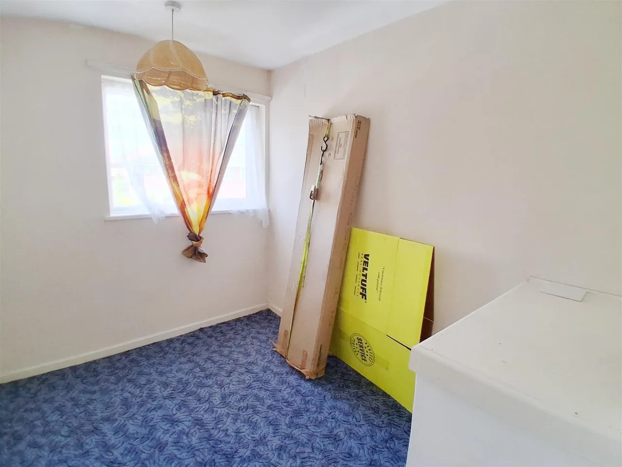 Hayman Crescent, Hayes, photo 10