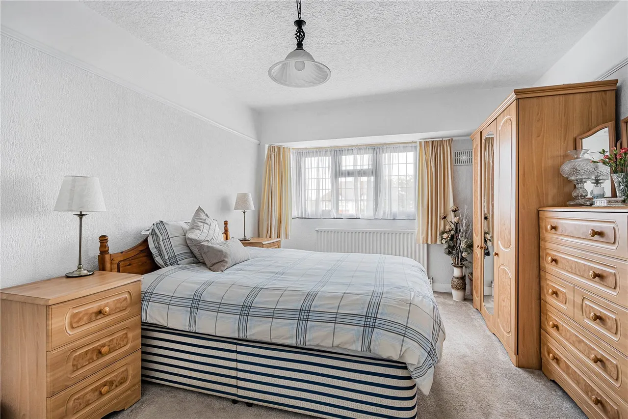 Hospital Bridge Road, Twickenham, TW2, photo 20