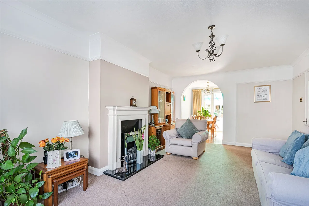Hospital Bridge Road, Twickenham, TW2, photo 8