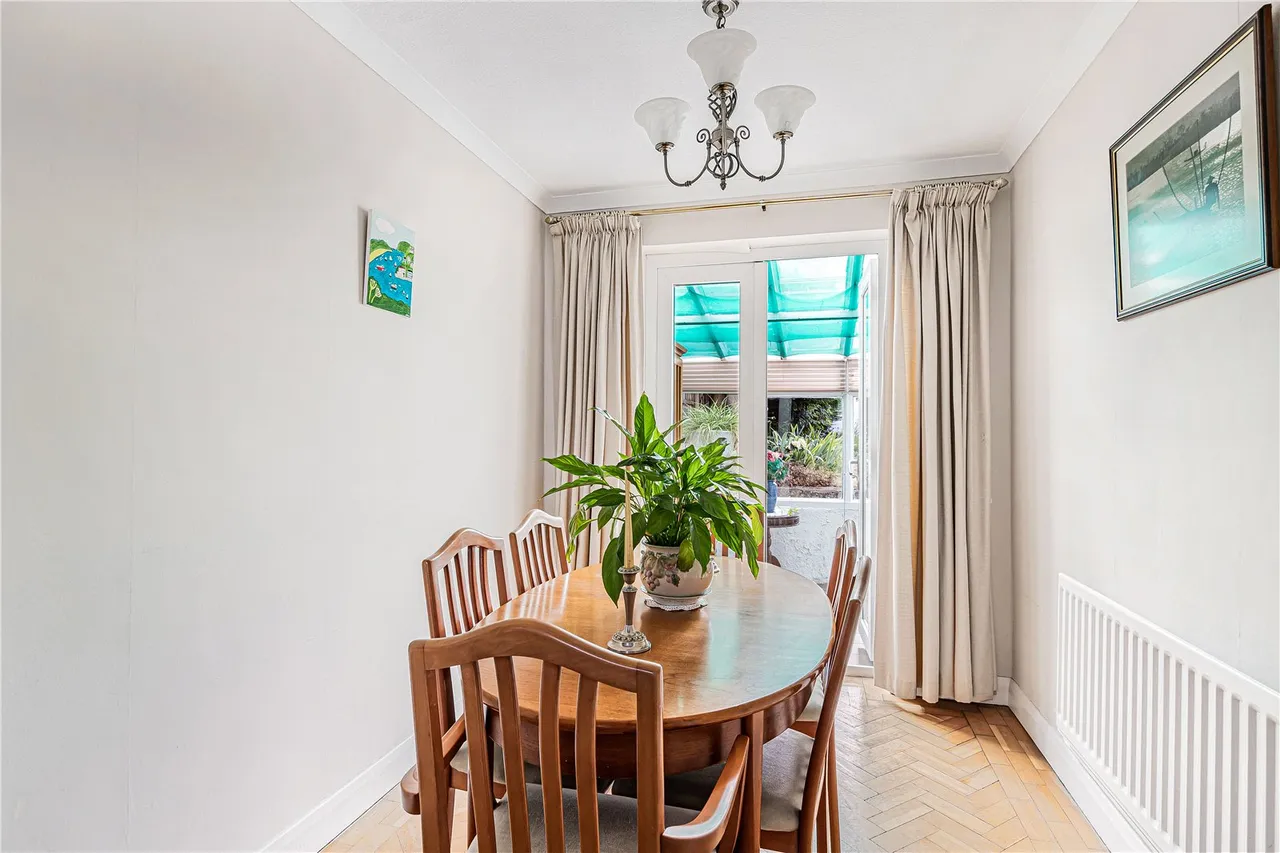 Hospital Bridge Road, Twickenham, TW2, photo 9