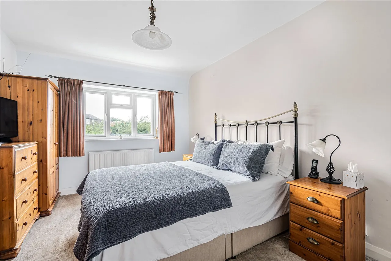 Hospital Bridge Road, Twickenham, TW2, photo 4